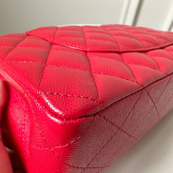 21S CHANEL CLASSIC M FLAP - Picture 10 of 14